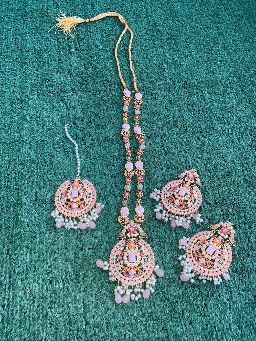 Unbranded Pink Gold Bridal Necklace Set with Earrings and Maang Tikka